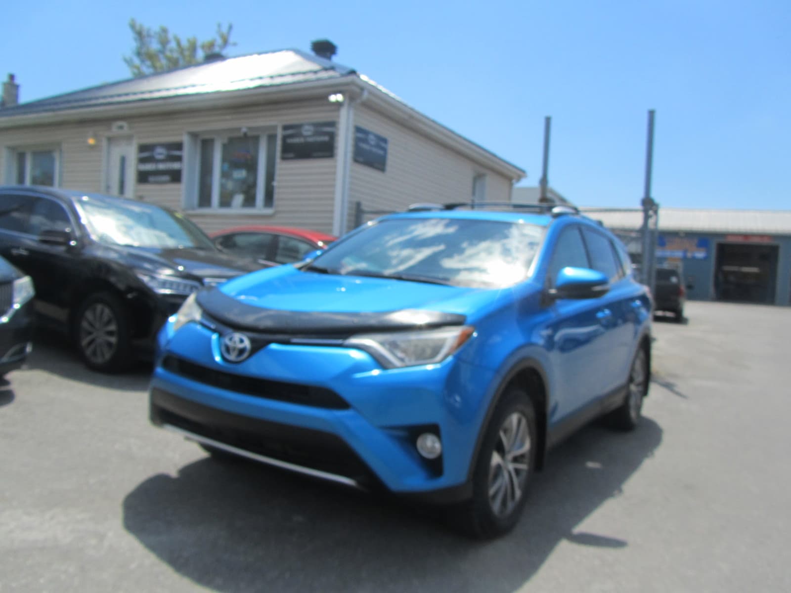 2016 TOYOTA RAV4 HYBRID XLE AWD 146km, CERTIFIED+WRTY $19500 AWD 4dr XLE (Natl) — photo 1