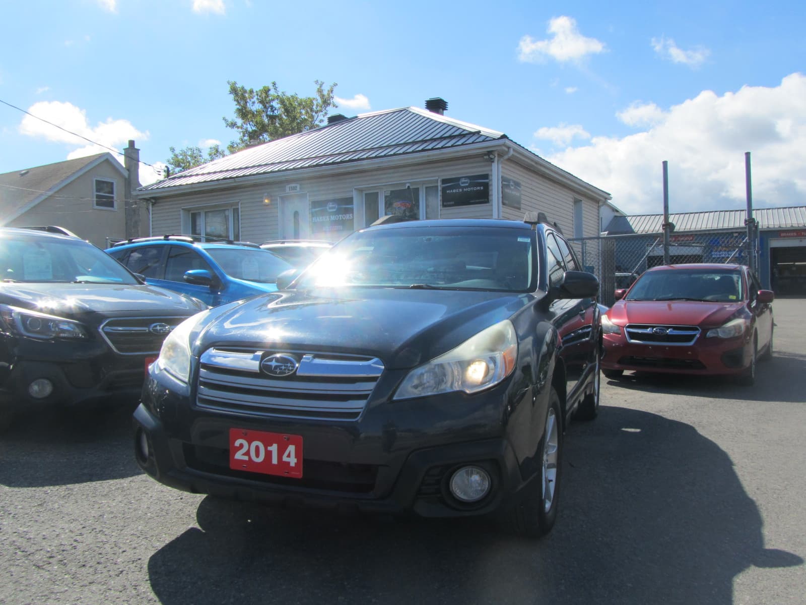 2014 SUBARU OUTBACK LIMITED Roof, B.Camra, CERTIFIED+WRTY $10990 4dr Wgn H4 Auto 2.5i Limited — photo 1