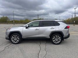 2021 Toyota RAV4 XLE AWD XLE — photo 1