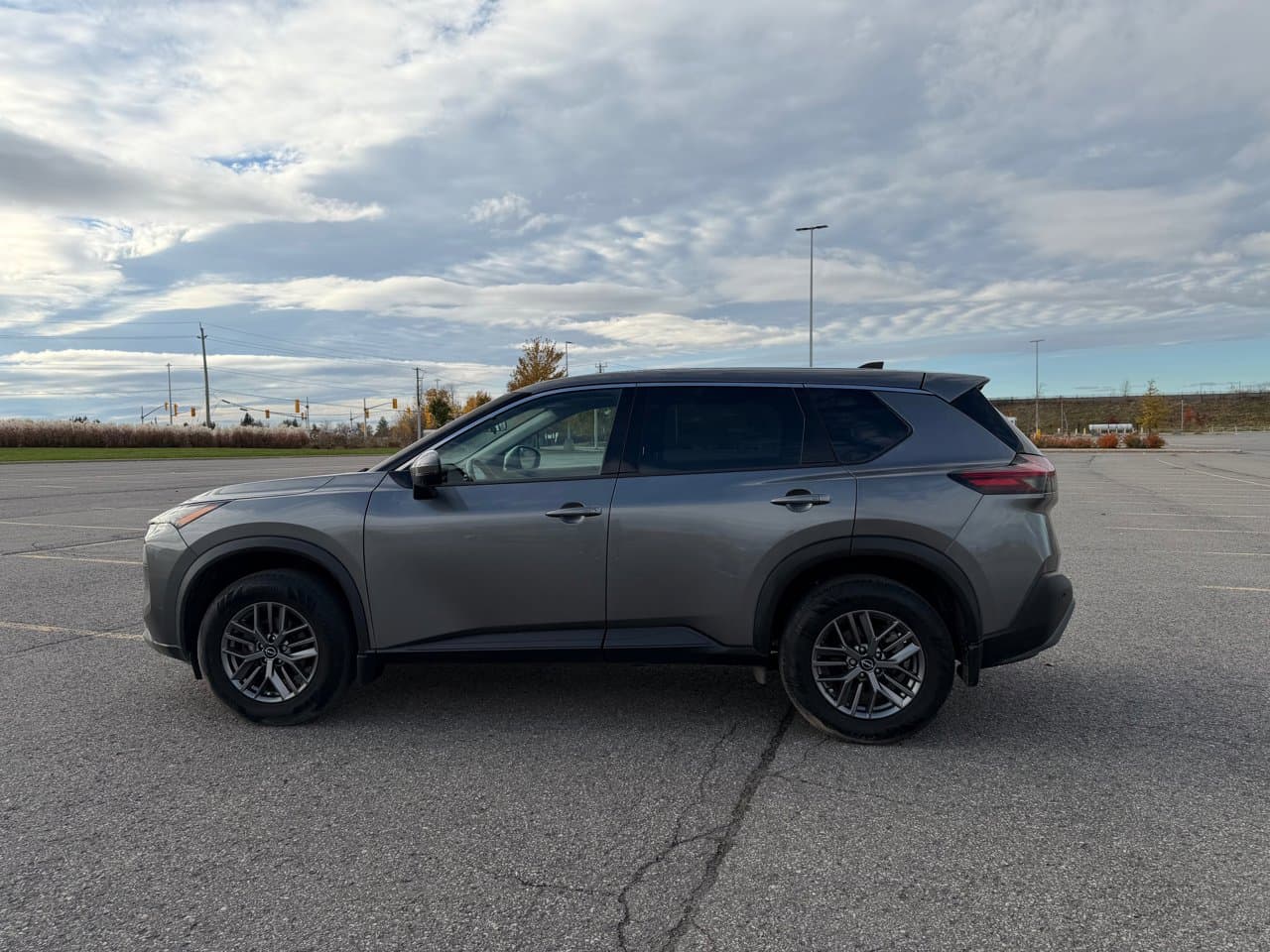 2023 Nissan Rogue S S — photo 1
