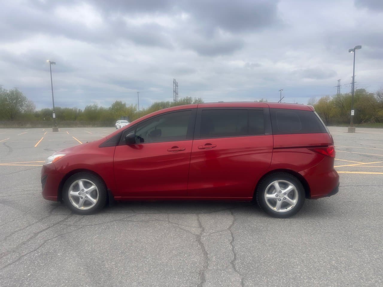 2015 Mazda Mazda5 Touring Touring — photo 1