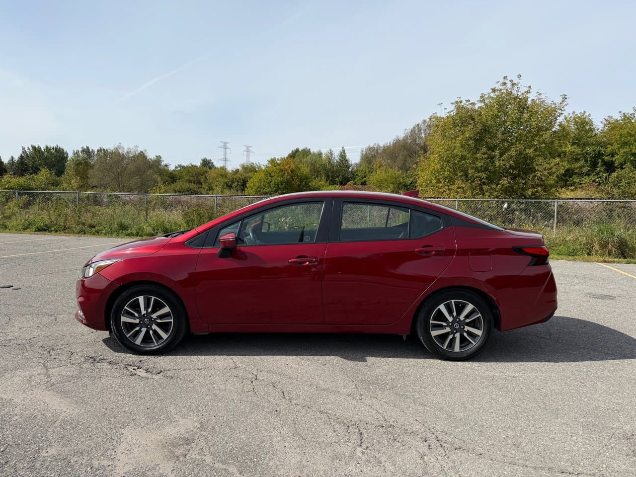 2021 Nissan Versa SV SV — photo 1