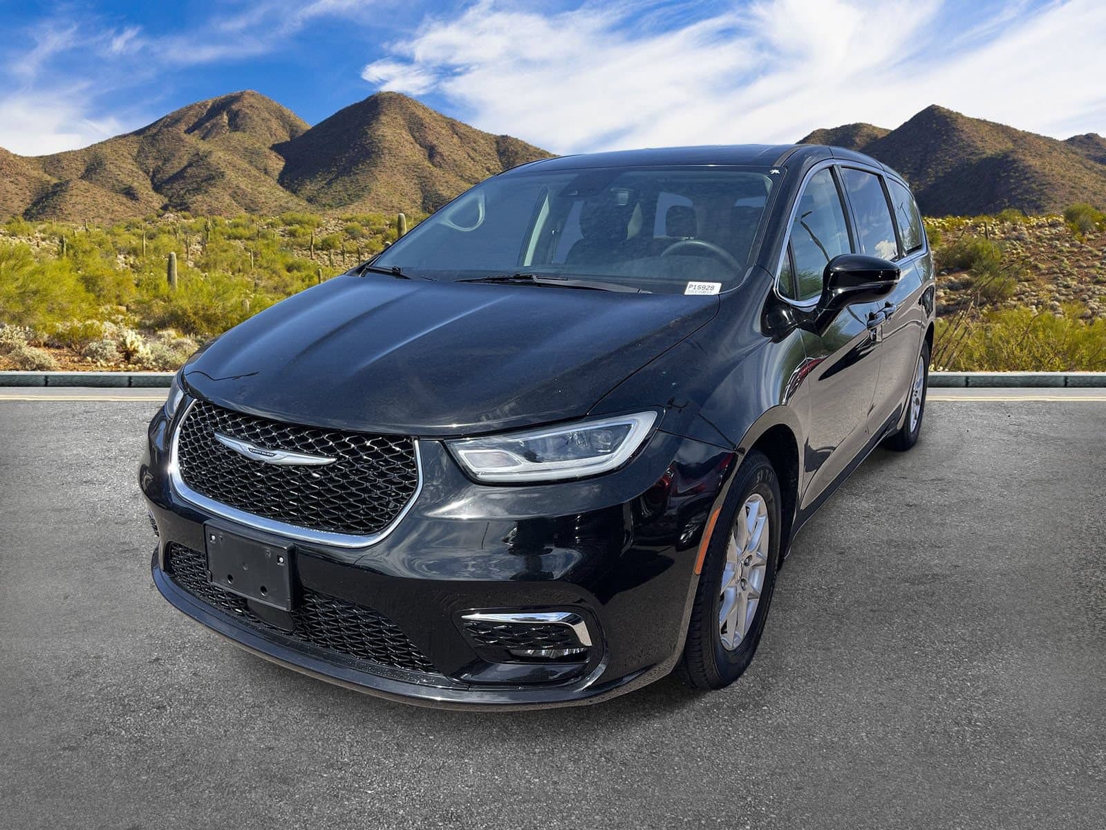2024 Chrysler Pacifica Touring L — photo 1