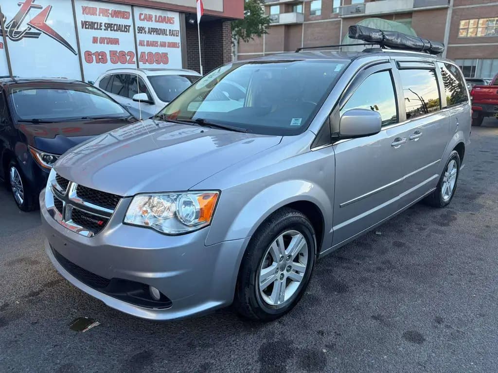 2016 Dodge Grand Caravan Passenger Van Crew Plus โ photo 1
