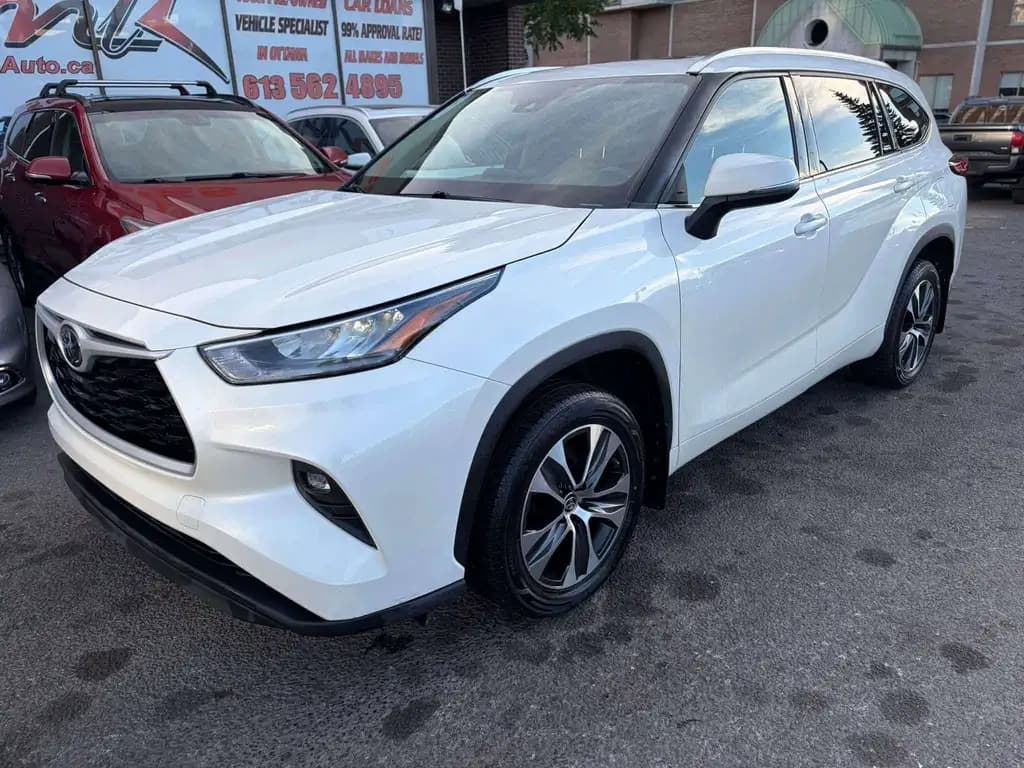 2020 Toyota Highlander XLE โ photo 1