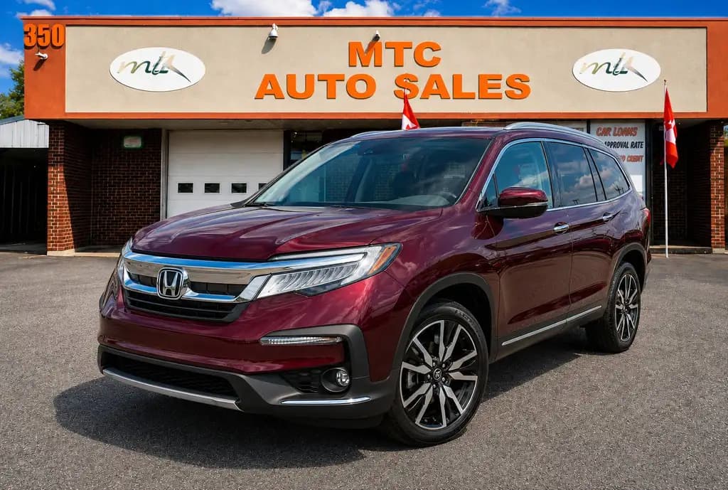2020 Honda Pilot Touring 8-Passenger Extra-Clean — photo 1