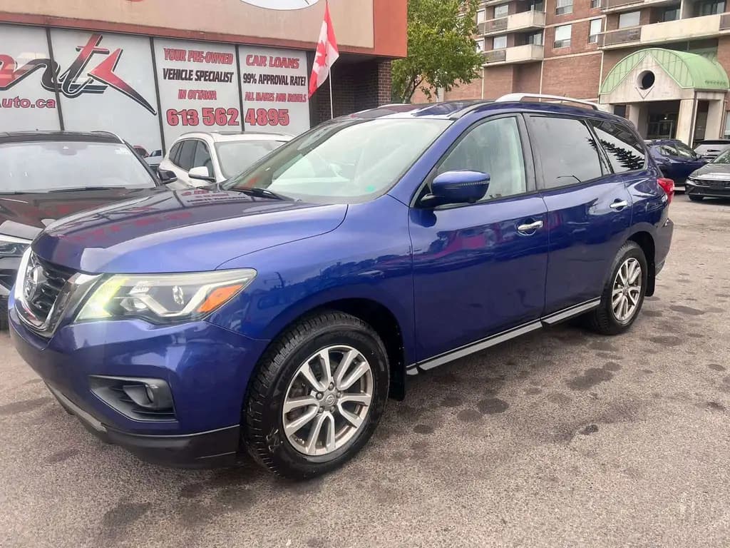 2017 Nissan Pathfinder SL โ photo 1