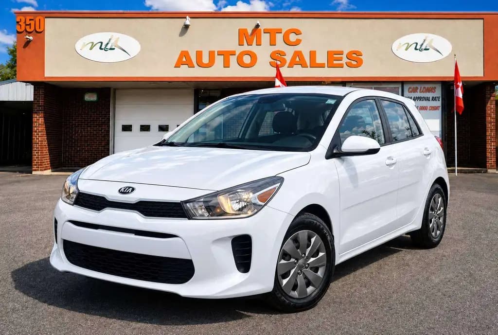 2018 Kia Rio Hatchback 5-Door LX Certified Clean & Fuel Efficient — photo 1