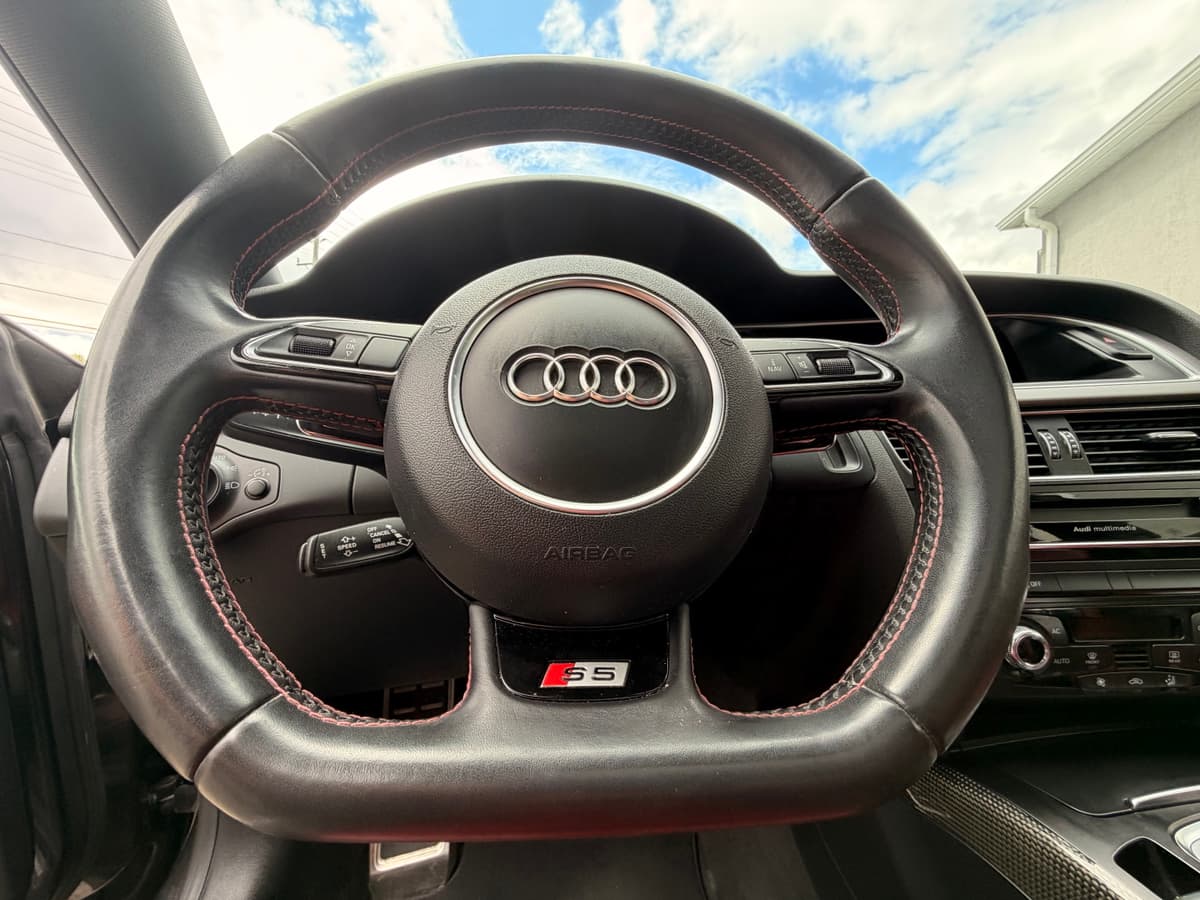 2013 Audi S5 Premium — photo 1