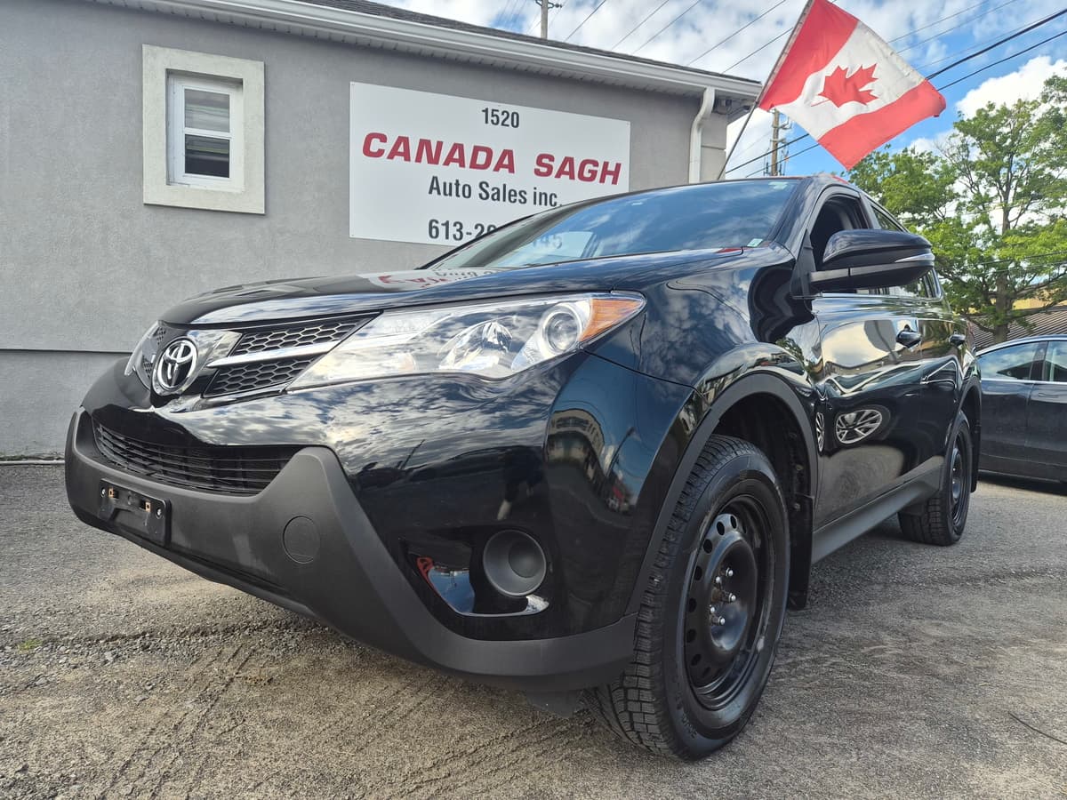 2015 Toyota Rav4 AWD — photo 1