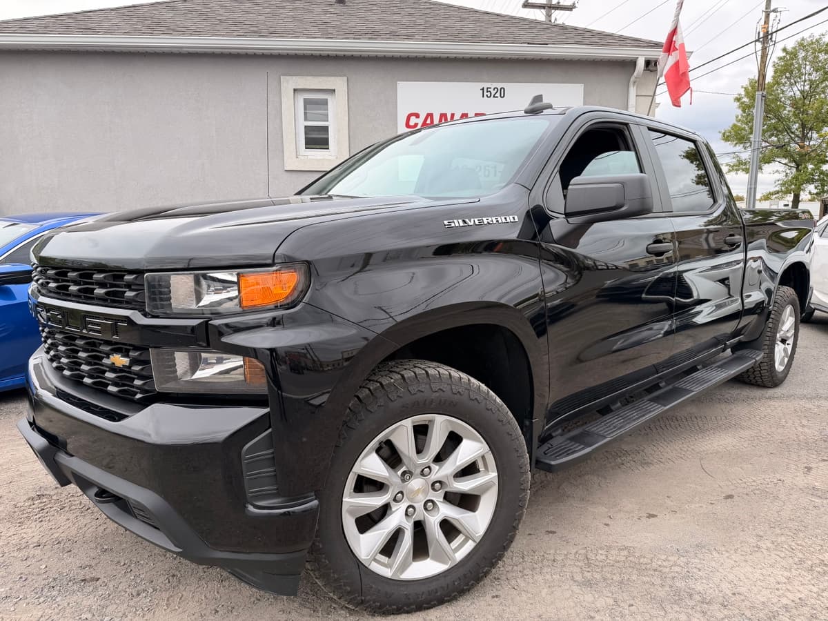 2020 Chevrolet Silverado Custom — photo 1
