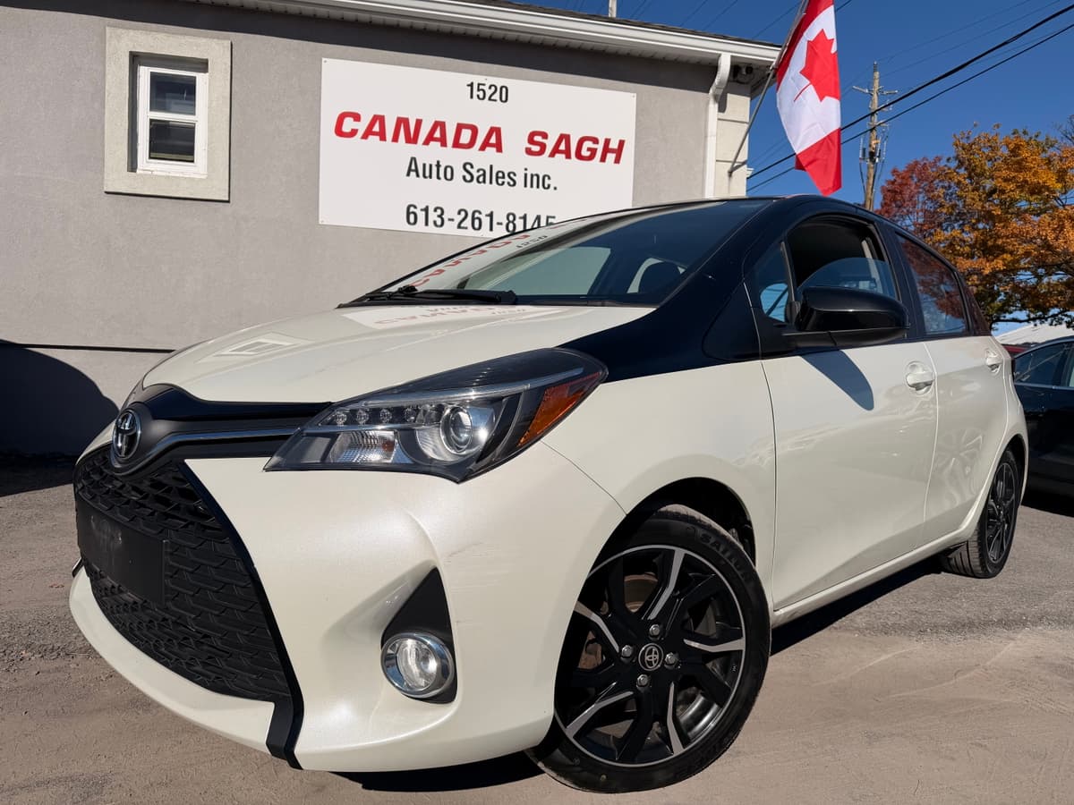 2017 Toyota Yaris SE — photo 1