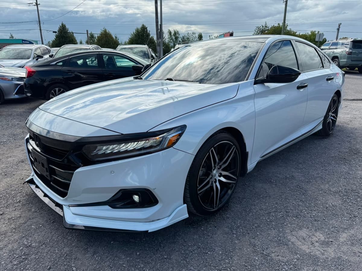 2022 Honda Accord Touring 2.0 — photo 1