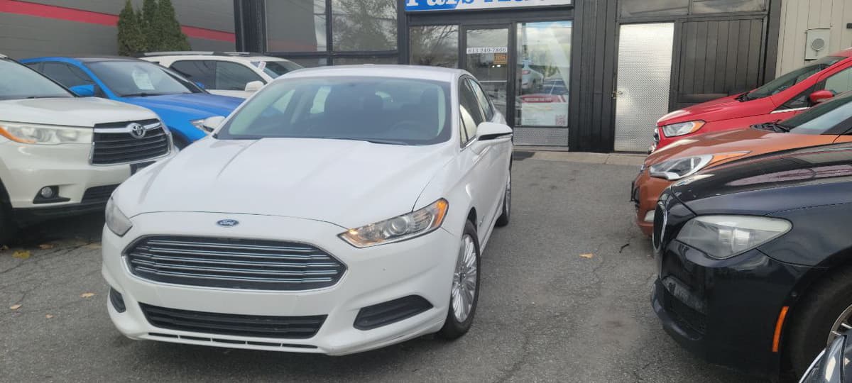 2014 Ford Fusion Hybrid SE — photo 1