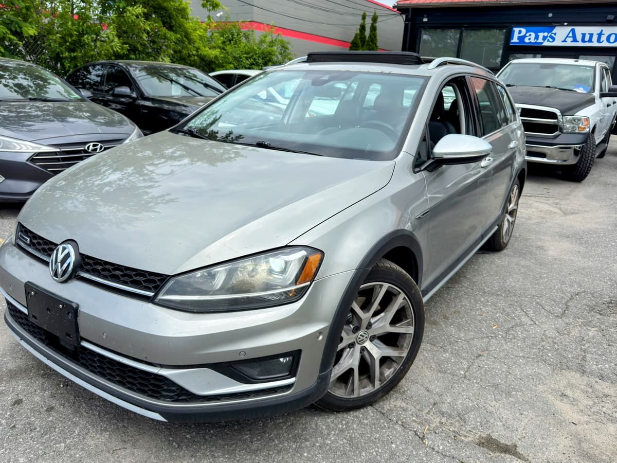 2017 Volkswagen Golf Alltrack S — photo 1