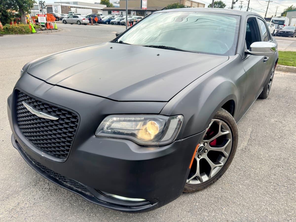 2018 Chrysler 300S — photo 1