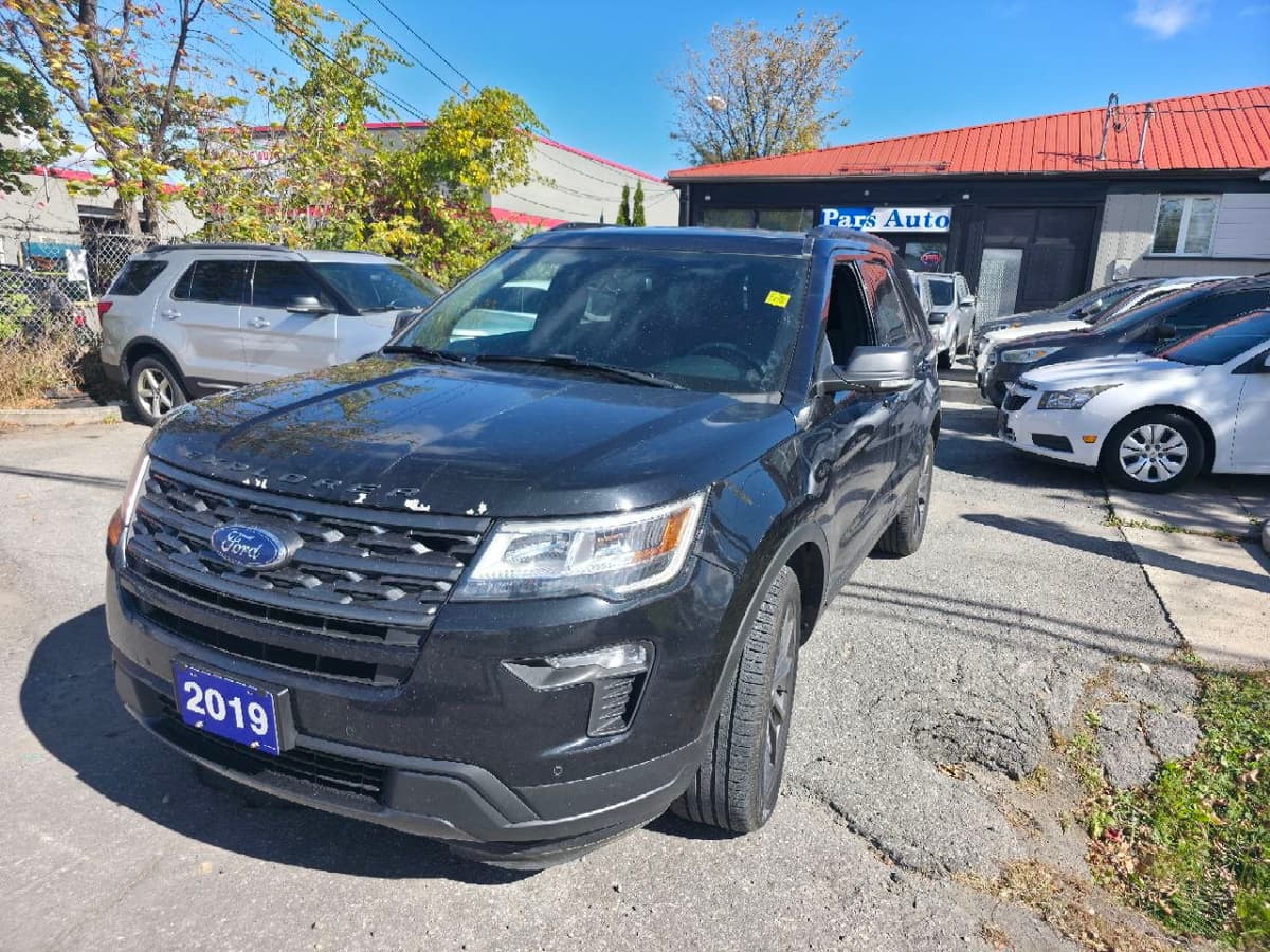 2019 Ford Explorer XLT โ photo 1