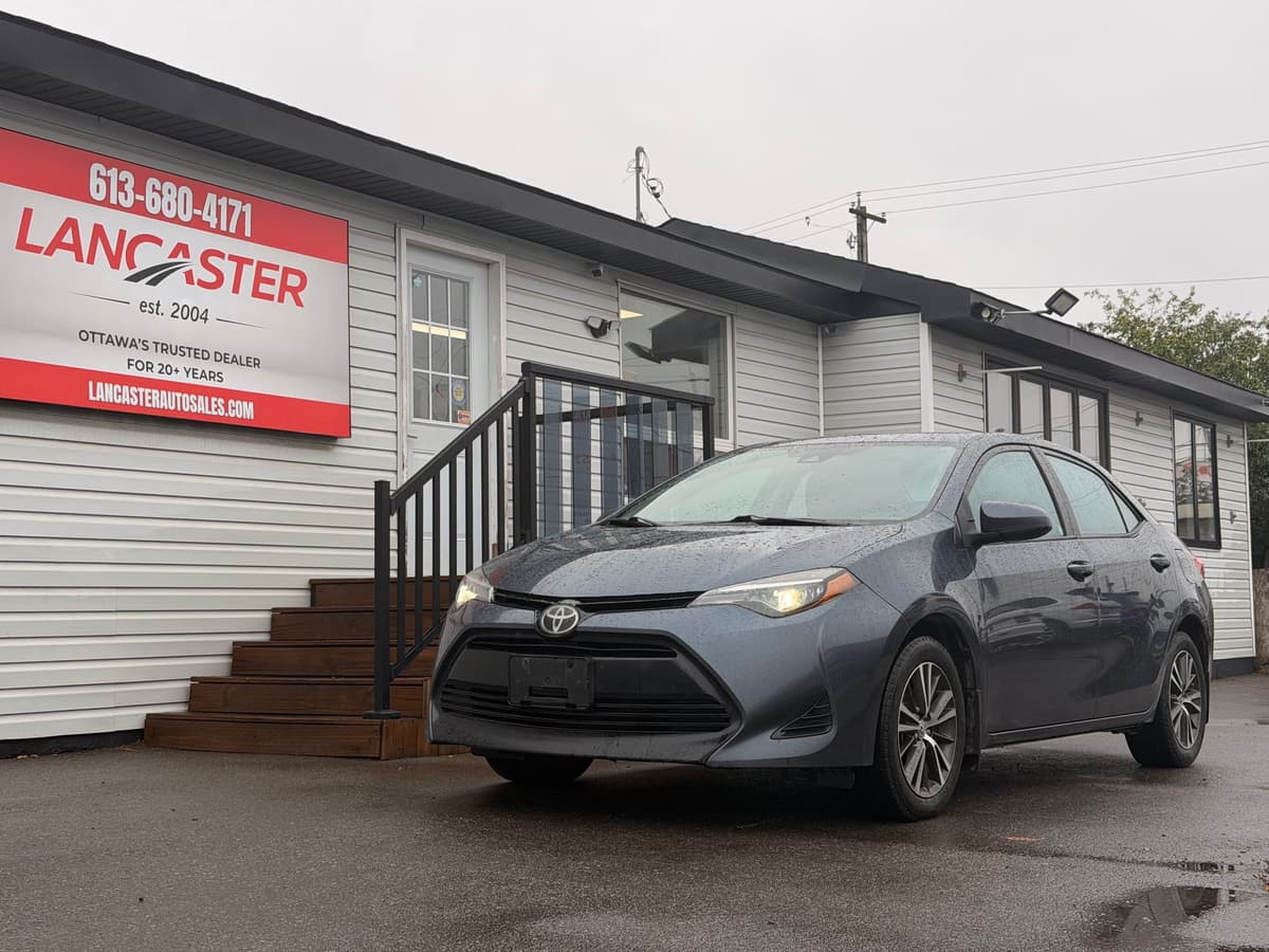 2018 2018 Toyota Corolla LE — photo 1