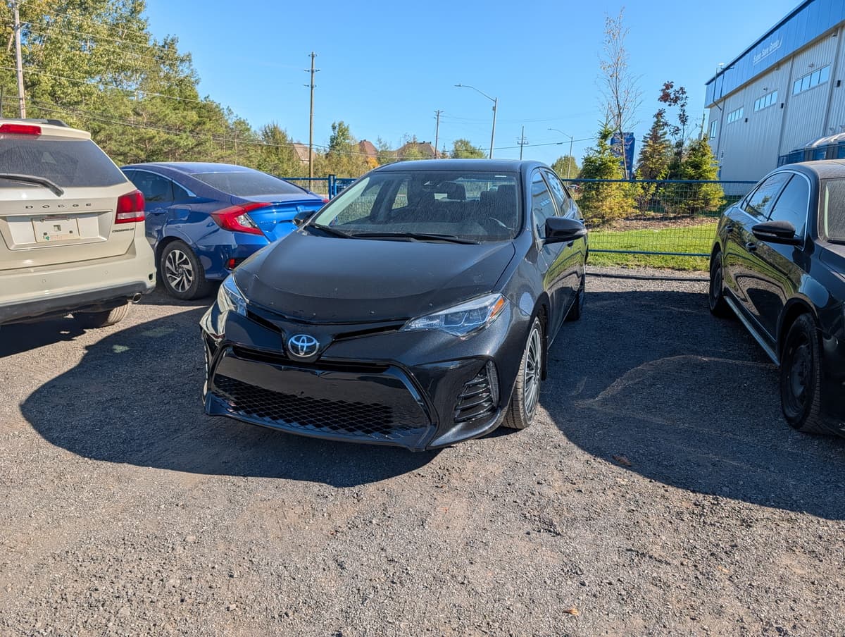 2017 2017 Toyota Corolla LE — photo 1